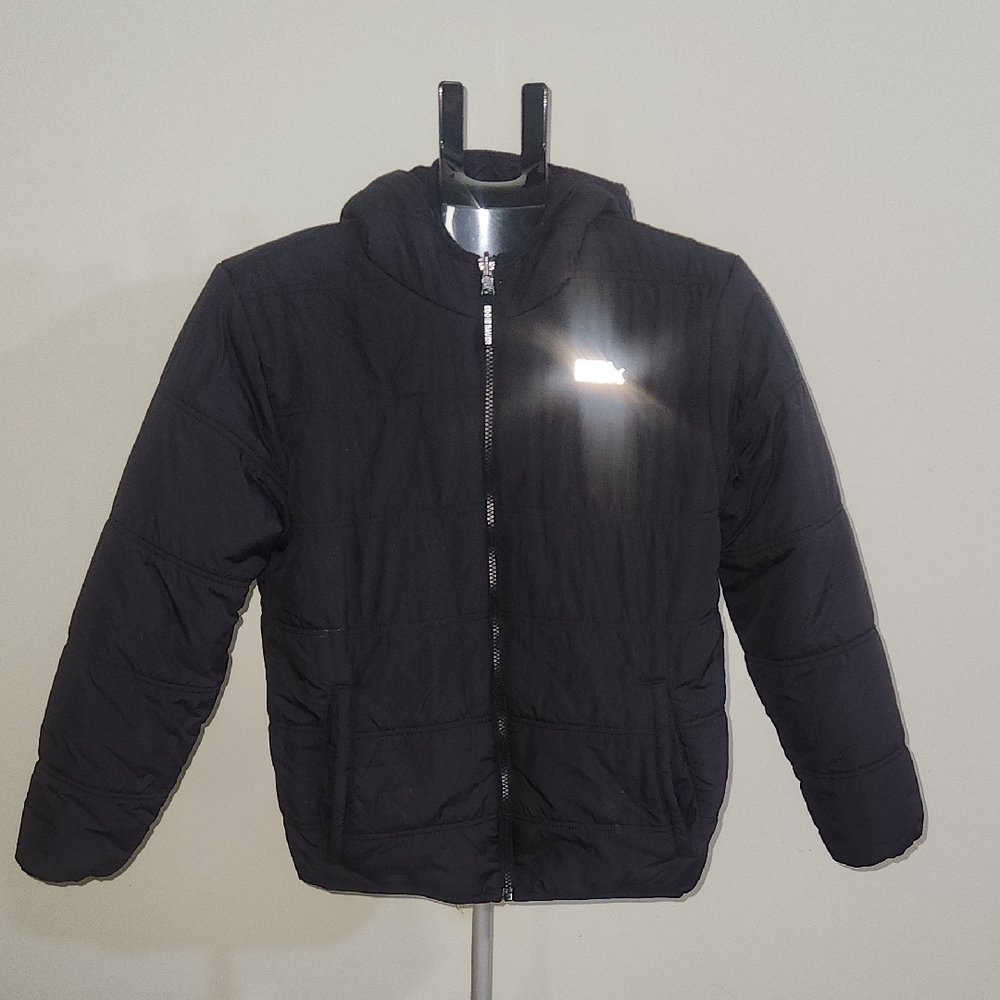 Eddie Bauer Kids Black Reversible Puffer Jacket. Size Large.